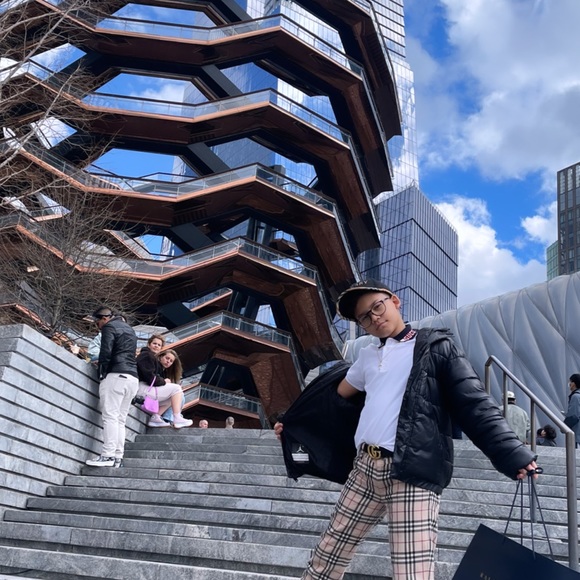 we celebrate my son jacob birthday-#10 in edge new york city 🌆 🙏🙏❤️ - Picture 3 of 5